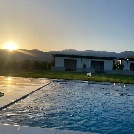 Casa Mora Zeytinli Oda ve Kahvaltı *